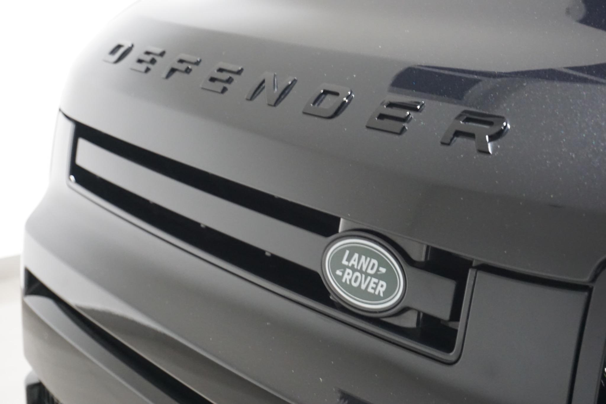 Land Rover Defender 110 3.0 D250 MHEV X-Dynamic HSE Auto 4WD Euro 6 (s/s) 5dr